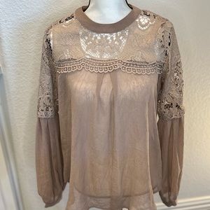 Women’s Blouse
